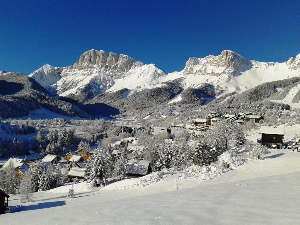 Gite Proche Des Passerelles Et Du Lac De Monteynard Saint-Martin-de-la-Cluze Kültér fotó